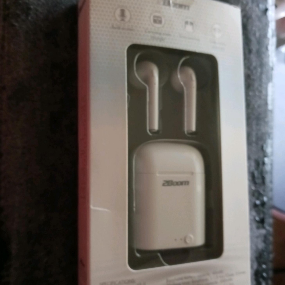 Earphones - Picture 2 of 2
